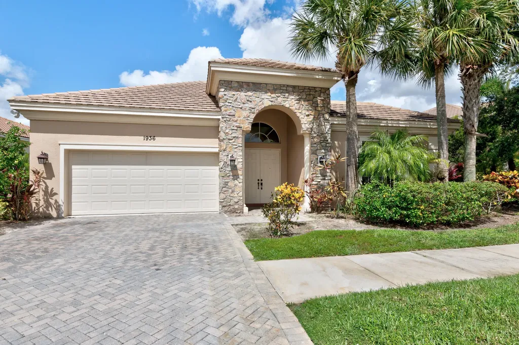 1936 Newmark Circle SW Vero Beach FL 32968