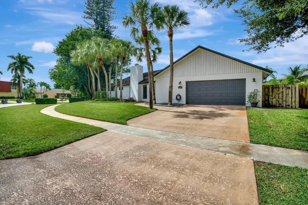1369 Sailboat Circle Wellington FL 33414