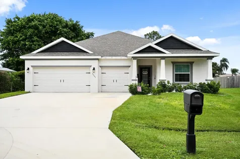 2465 SE Sistina Street Port St Lucie FL 34952