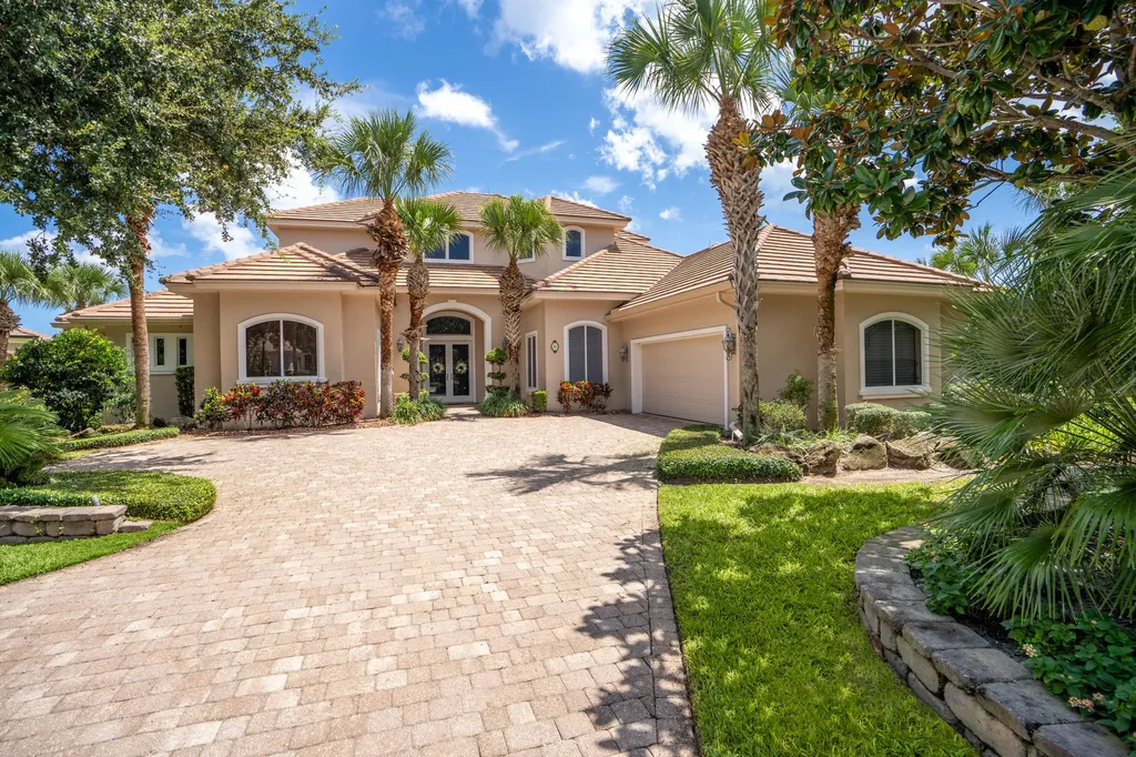 16 Via Marino Palm Coast FL 32137