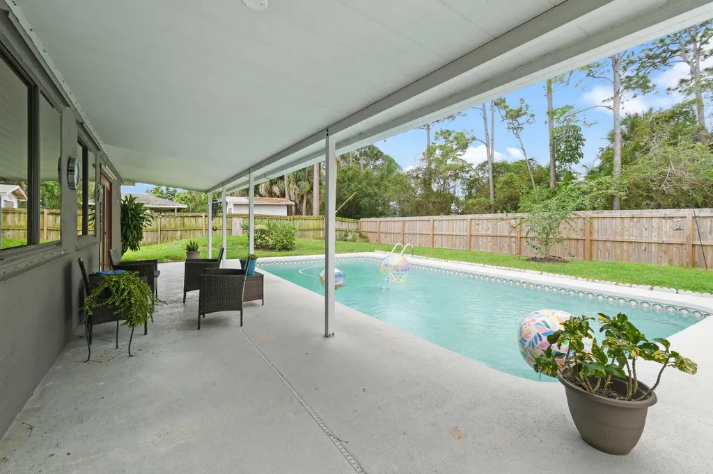 1410 SE Manth Lane Port St Lucie FL 34983