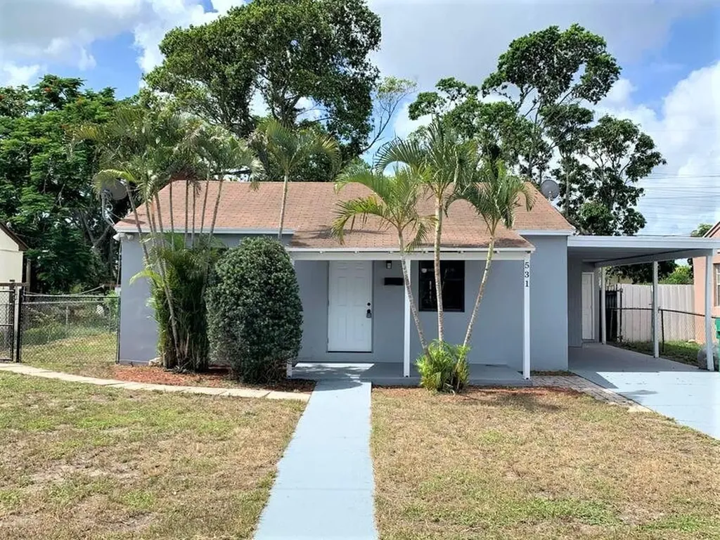 531 W 2nd Street Riviera Beach FL 33404