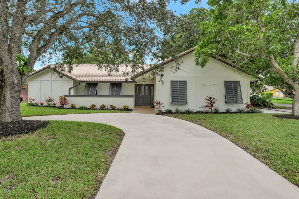 3934 NW 21st Court Coconut Creek FL 33066