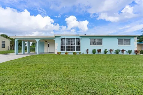 1522 N Seacrest Boulevard Boynton Beach FL 33435