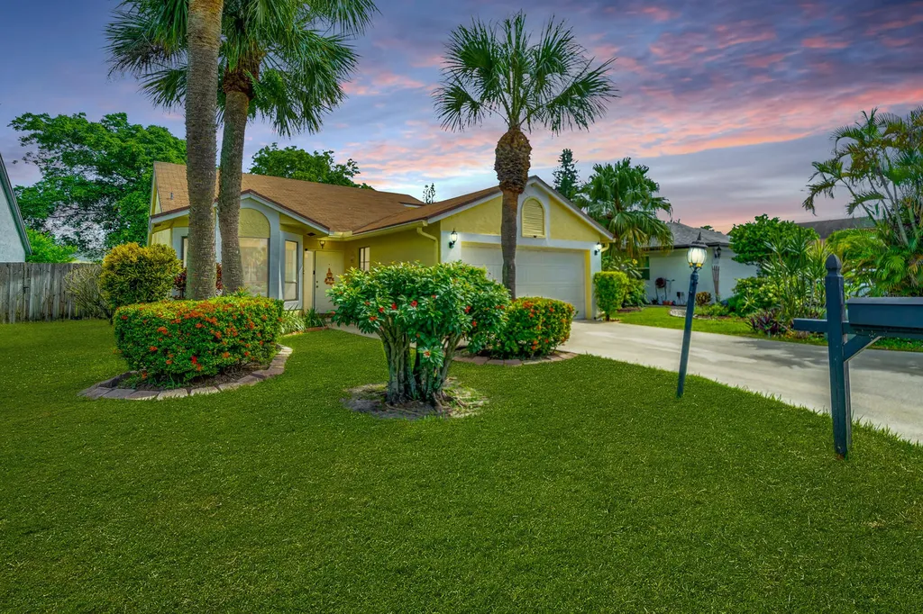 23250 Sedawie Drive Boca Raton FL 33433