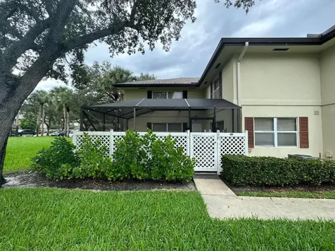 17 Bedford Court Royal Palm Beach FL 33411