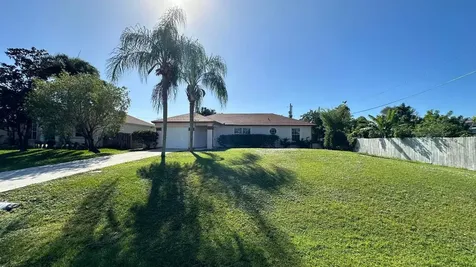 359 SW Dalton Circle Port St Lucie FL 34953