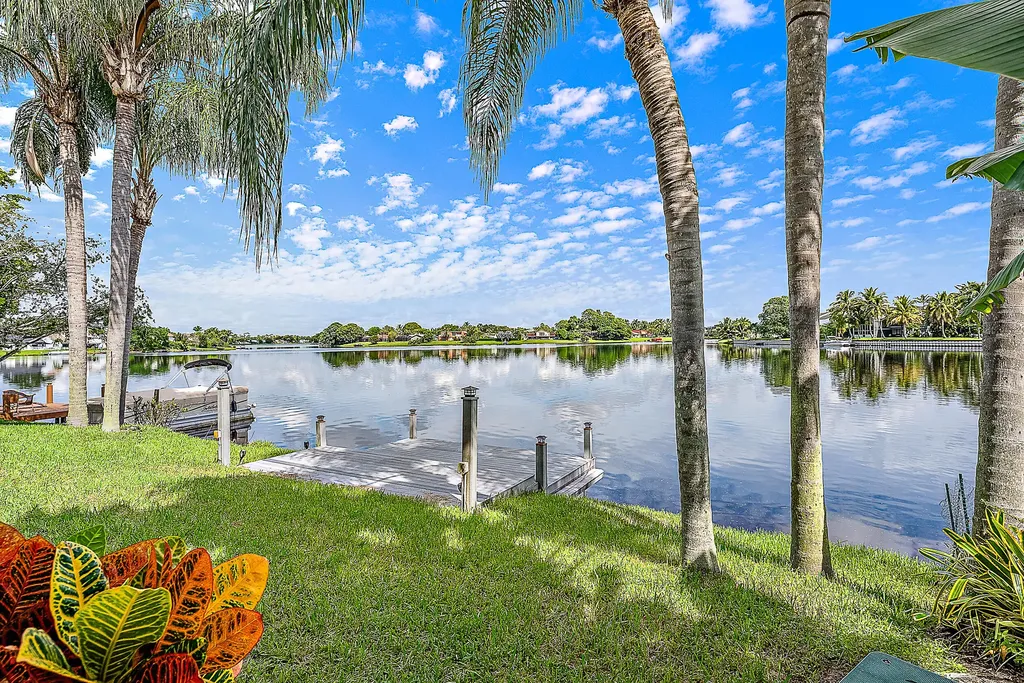 12601 Shoreside Lane Wellington FL 33414