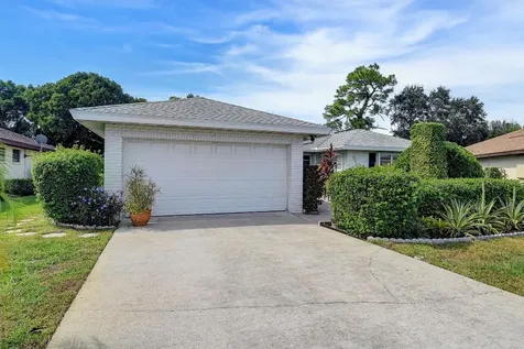 10741 Greentrail Drive S Boynton Beach FL 33436