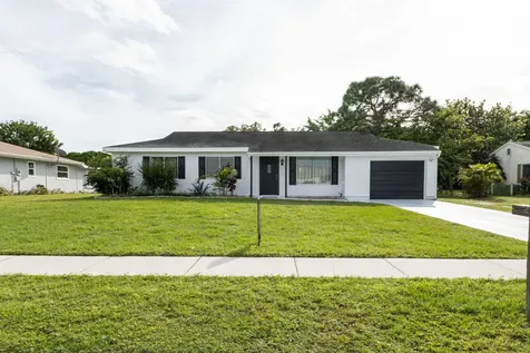650 SW Belmont Circle Port St Lucie FL 34953