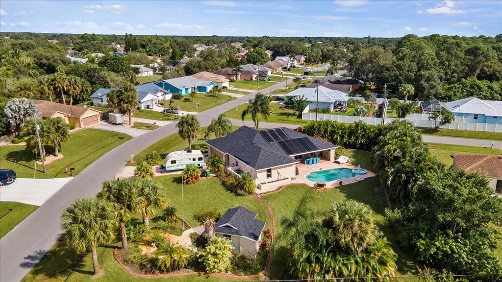 1902 SW Leafy Road Port St Lucie FL 34953