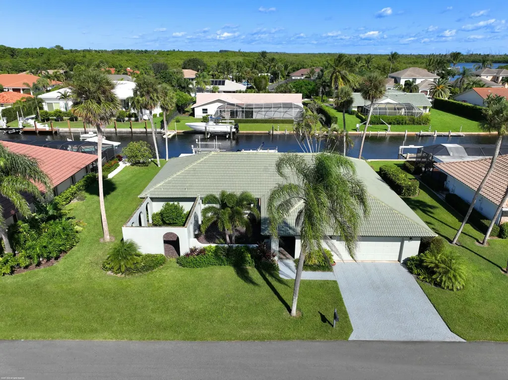 9087 SE Star Island Way Hobe Sound FL 33455