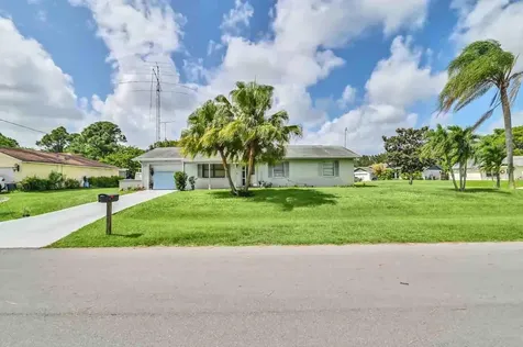 2102 SW Wayne Street Port St Lucie FL 34984