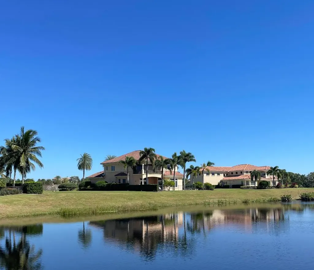 173 SE Rio Angelica Port St Lucie FL 34984