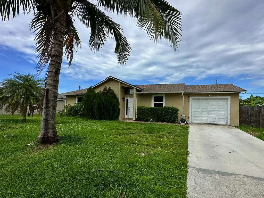 2261 SW Mount Vernon Street Port St Lucie FL 34953
