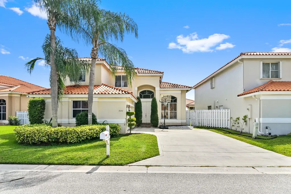 7272 Nautica Way Lake Worth FL 33467