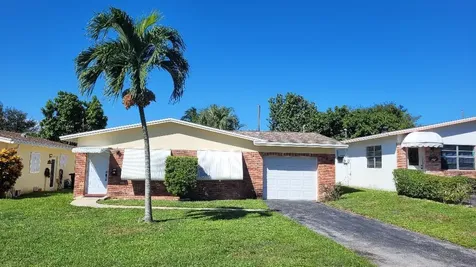 461 SW 1st Street Boca Raton FL 33432