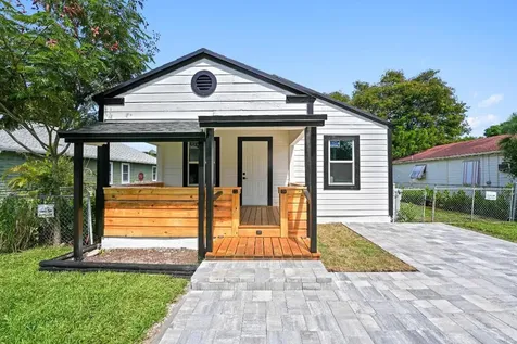 123 NE 8th Street Pompano Beach FL 33060