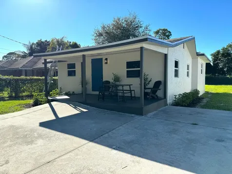 6674 4th Street Jupiter FL 33458