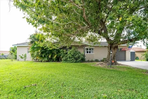 304 NW Kilpatrick Avenue Port St Lucie FL 34983