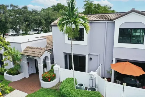 11612 NW 11th Street Pembroke Pines FL 33026