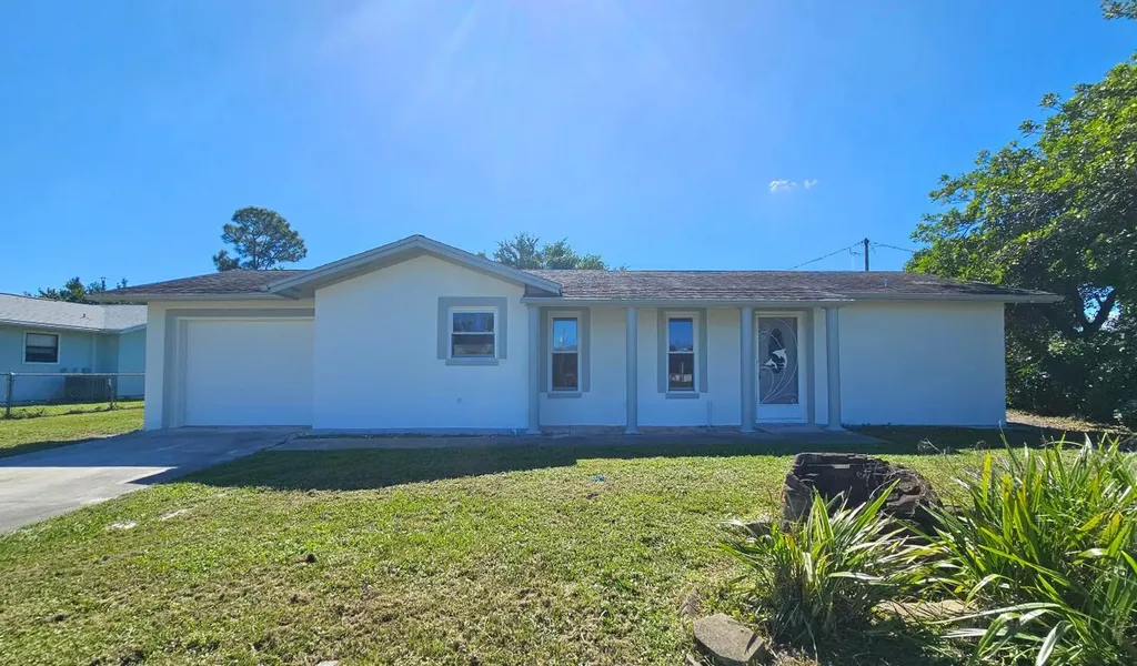 592 SW Banks Terrace Port St Lucie FL 34953