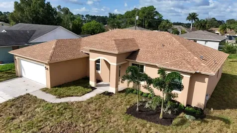 3272 SW Constellation Road Port St Lucie FL 34953