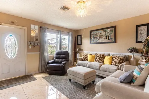561 SE 5th Street Belle Glade FL 33430