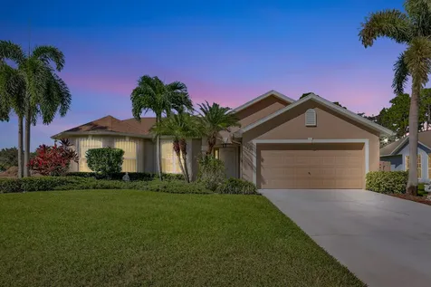 2165 SW Alloway Avenue Port St Lucie FL 34953