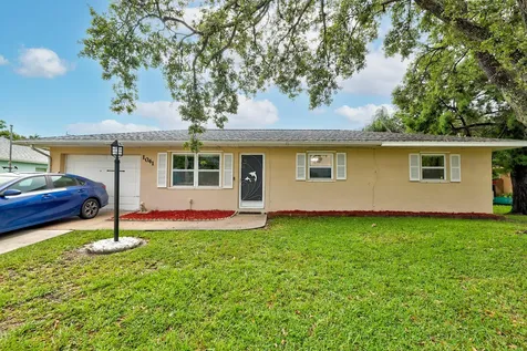 1041 SE Airoso Boulevard Port St Lucie FL 34983