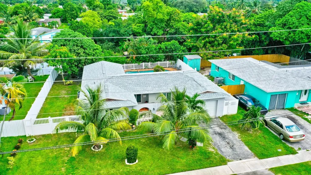 6705 Boulevard Of Champions North Lauderdale FL 33068