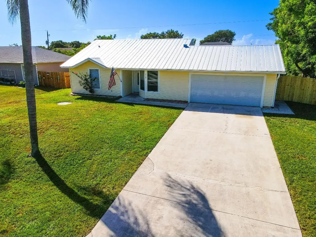 738 SW Bond Road Port St Lucie FL 34953
