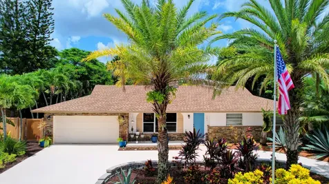101 Oriole Court Royal Palm Beach FL 33411