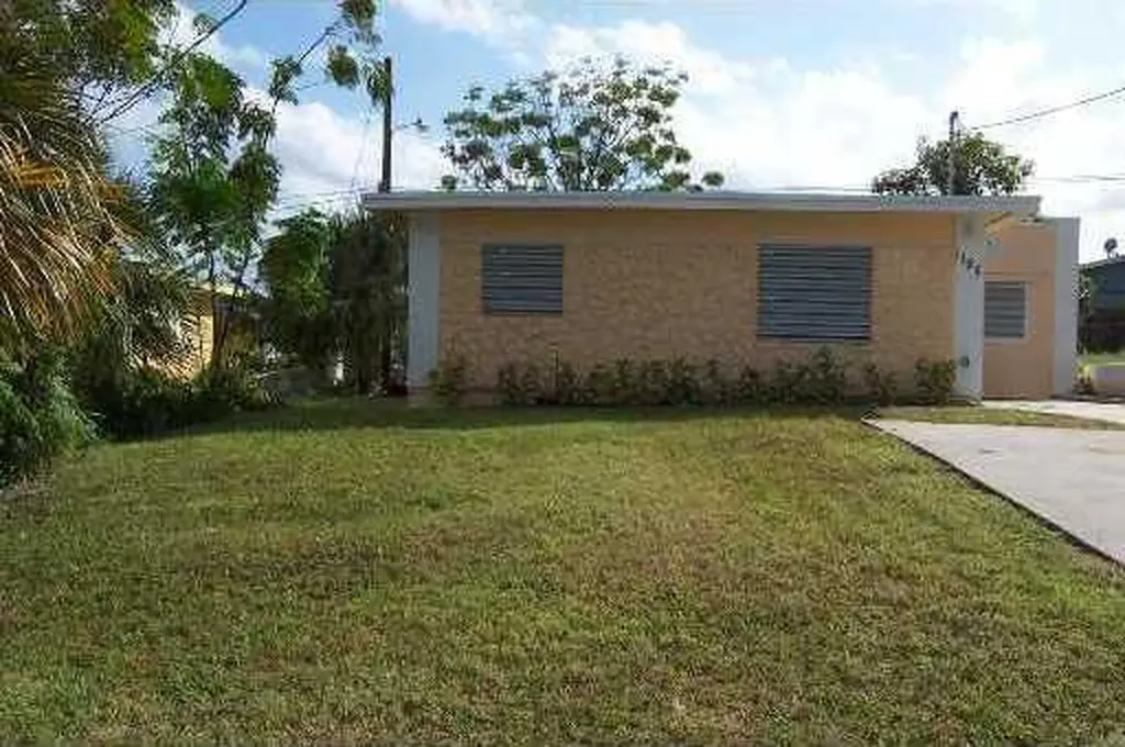 1125 W 26th Street Riviera Beach FL 33404