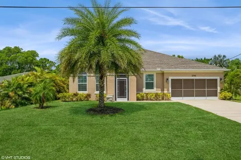 2741 SE Grand Drive Port St Lucie FL 34952