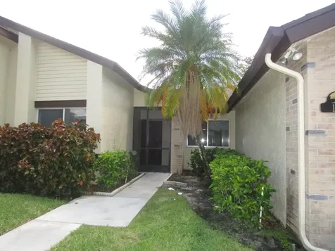 111 Ramblewood Circle Royal Palm Beach FL 33411