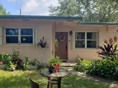5630 Cleveland Street Hollywood FL 33021