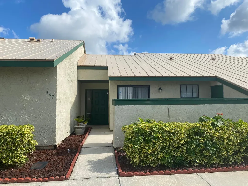 567 SW Sara Boulevard Port St Lucie FL 34953