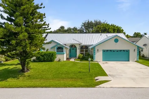 721 NE Zebrina Senda Jensen Beach FL 34957