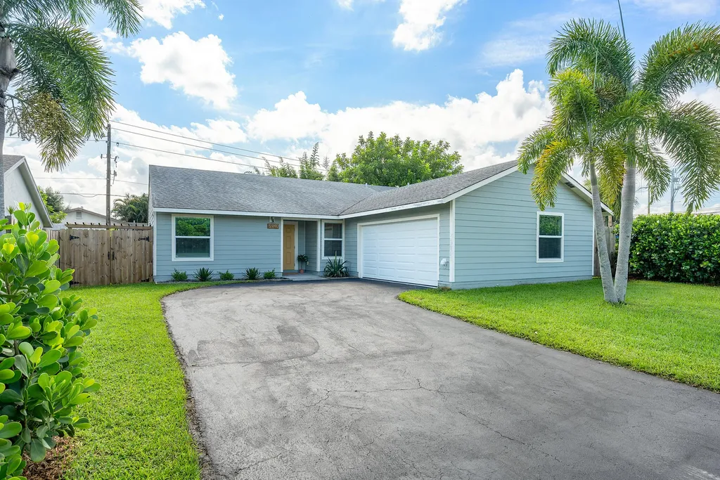 5940 Teakwood Road Lake Worth FL 33467