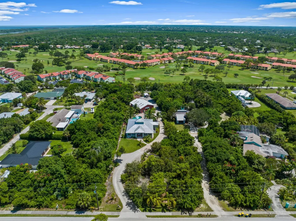 5484 SE Horseshoe Point Road Stuart FL 34997