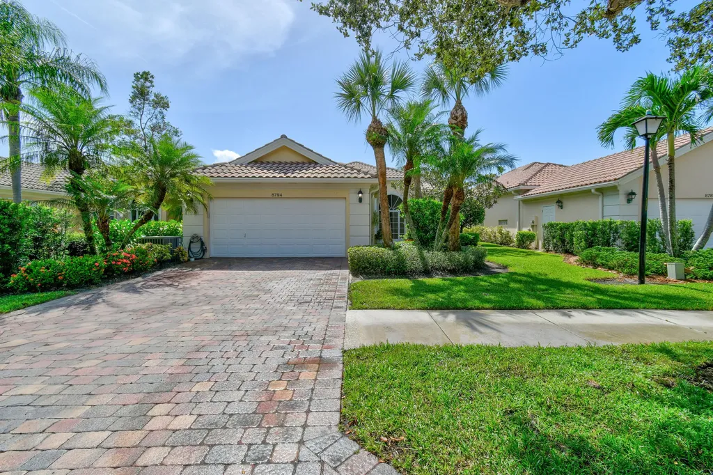 8794 SE Retreat Drive Hobe Sound FL 33455