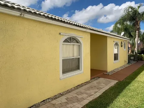 202 Wedgewood Circle Greenacres FL 33463