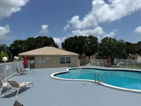 202 Wedgewood Circle Greenacres FL 33463