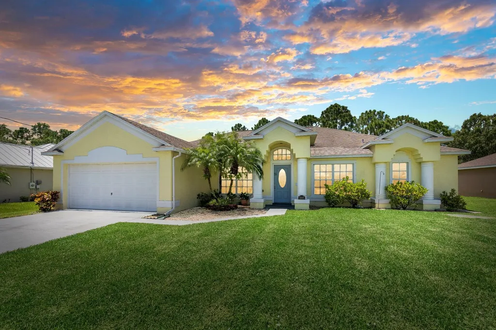 5554 NW South Lundy Circle Port St Lucie FL 34986
