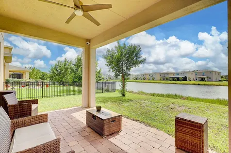 1956 NW Cataluna Circle Port St Lucie FL 34986