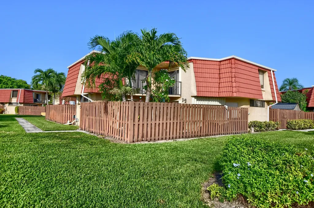 8110 Thames Boulevard Boca Raton FL 33433