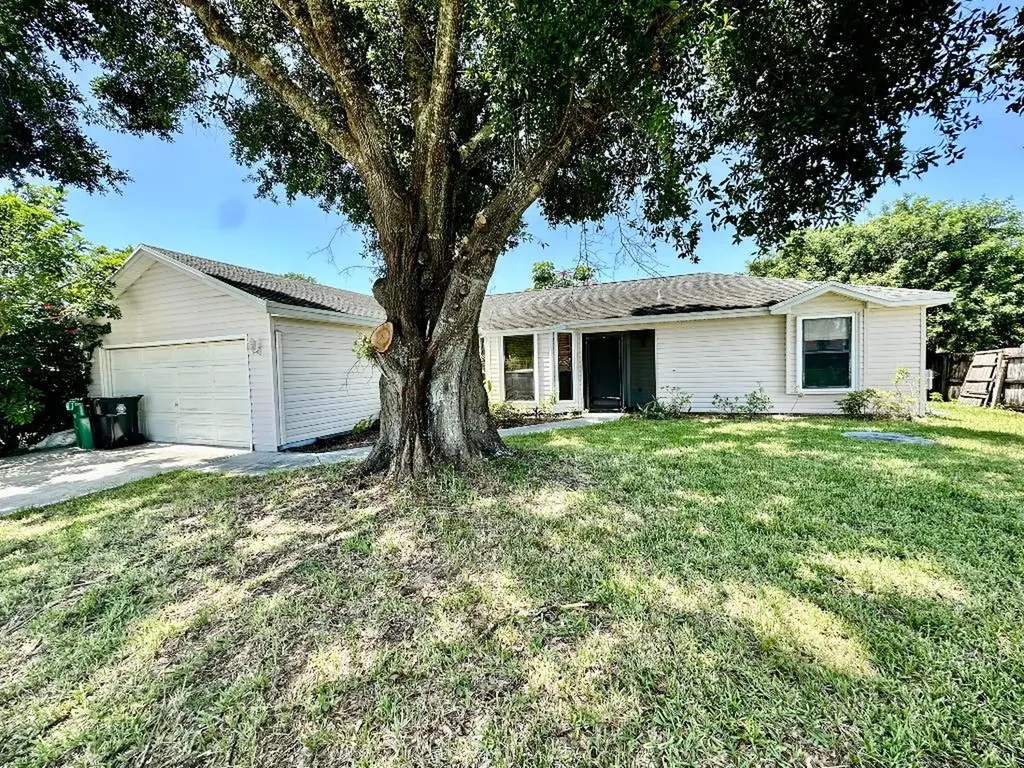 1258 SW Cynthia Street Port St Lucie FL 34983