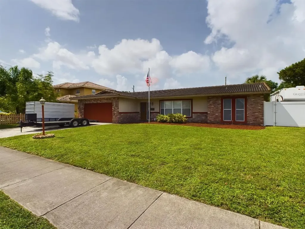 225 NW 15th Street Pompano Beach FL 33060