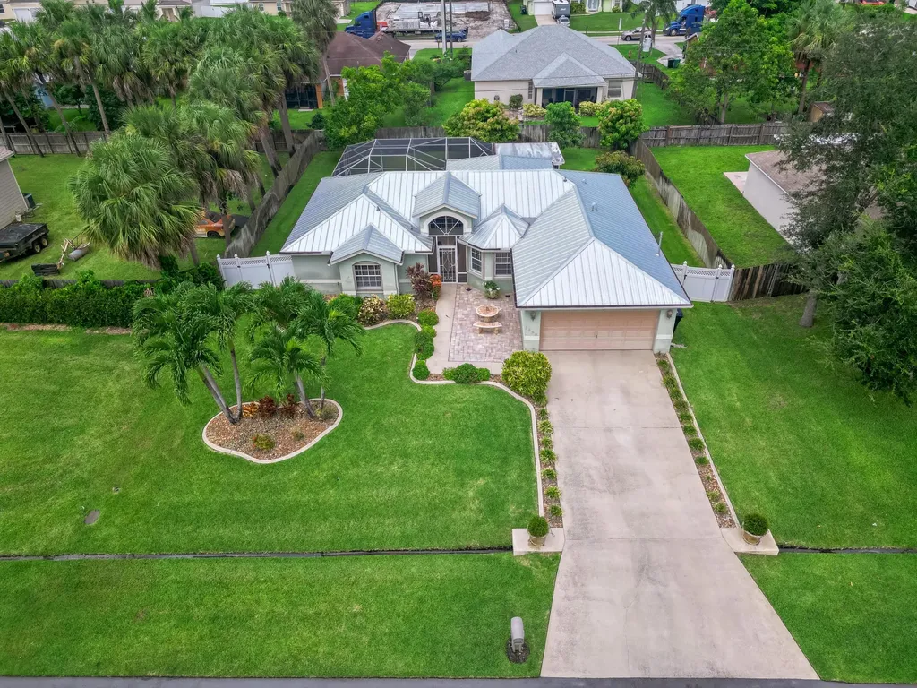 2550 SW Dawn Street Port St Lucie FL 34953